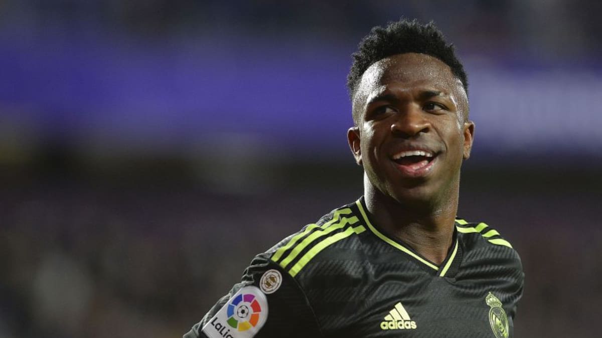 La Liga presenta una denuncia penal por los delitos de odio en Zorrilla contra Vinicius