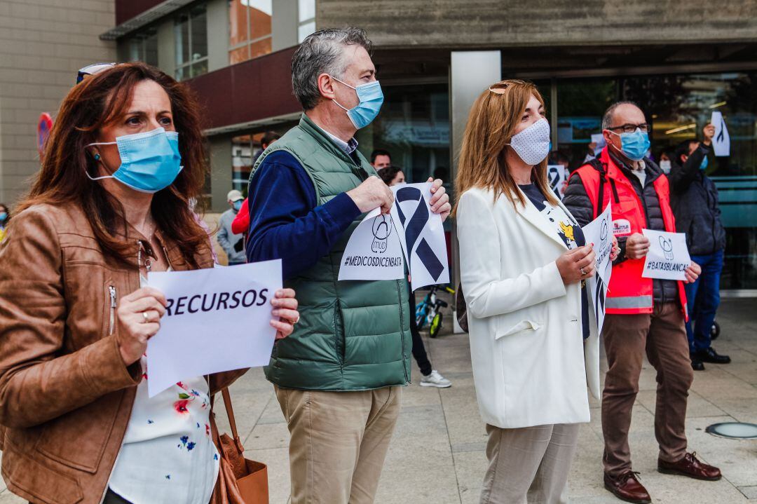 Protesta de médicos por la falta de recursos en la sanidad pública