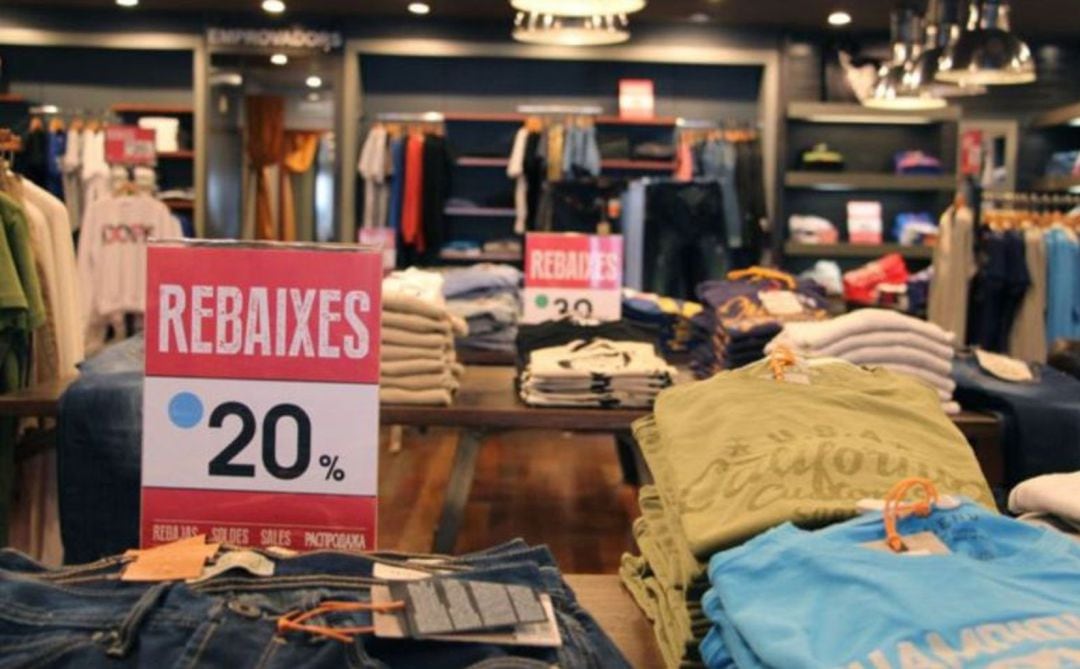 El Consell ha impuesto nuevas restricciones al tamaño de las superficies comerciales.