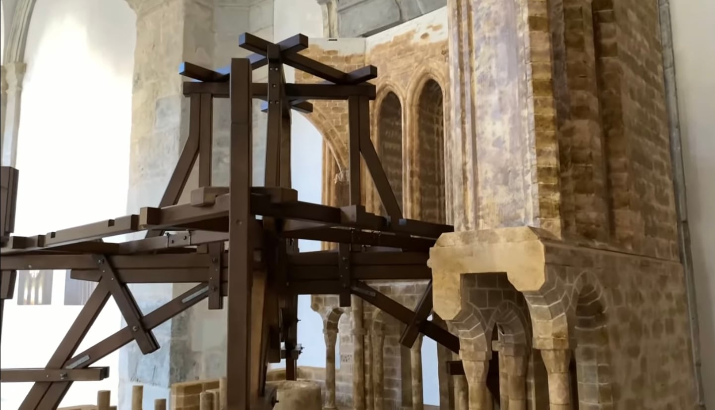 Maqueta de la estructura sustentante de la torre del Ángel de la catedral de Cuenca.