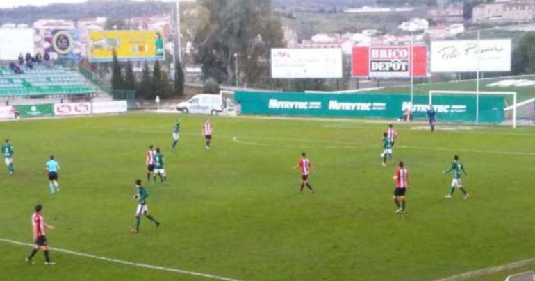 Momento del Toledo-Bilbao Athletic de este sábado en el Salto del Caballo