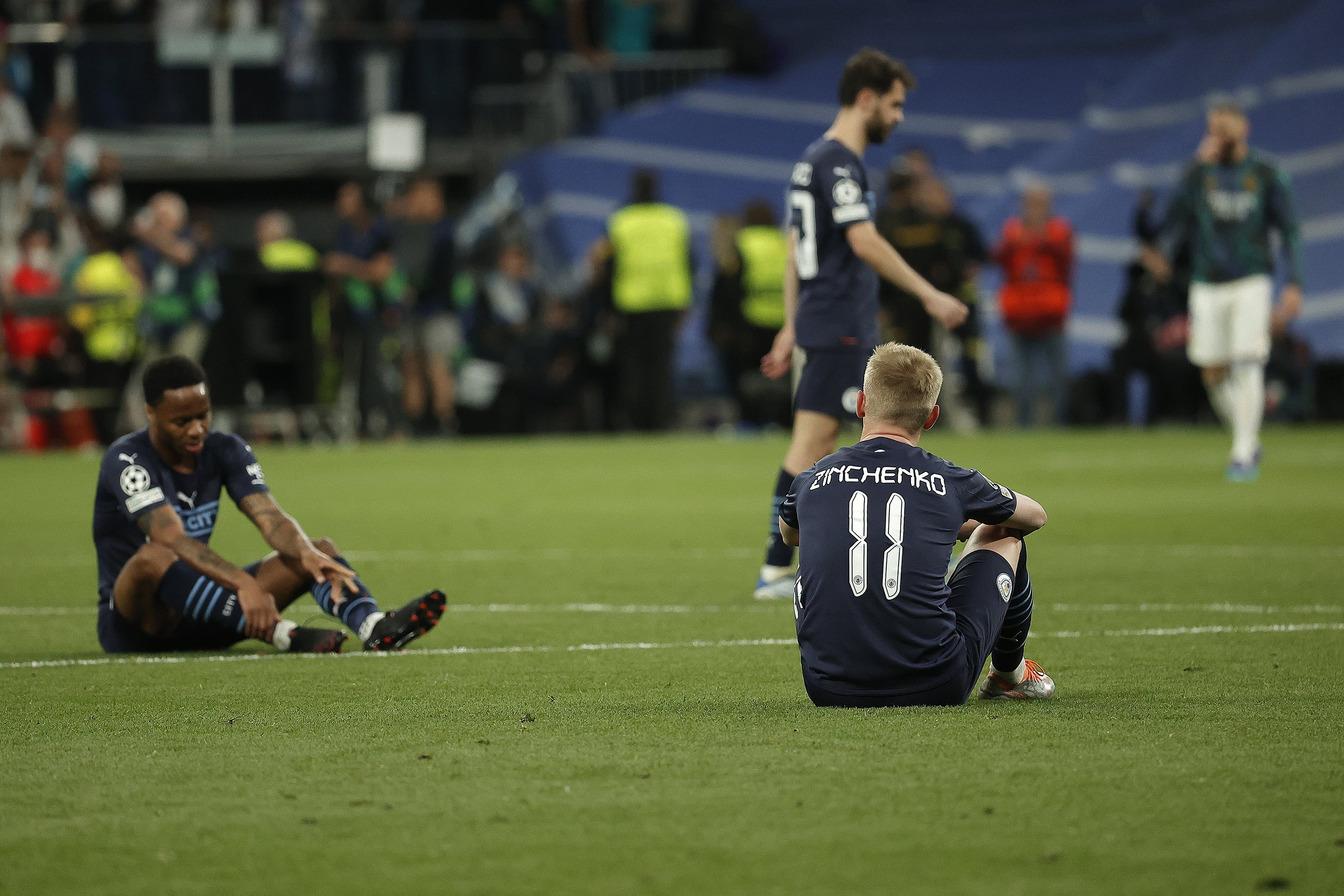 Jugadores del Manchester City tras ser derrotados en el Bernabéu en semifinales de Champions.