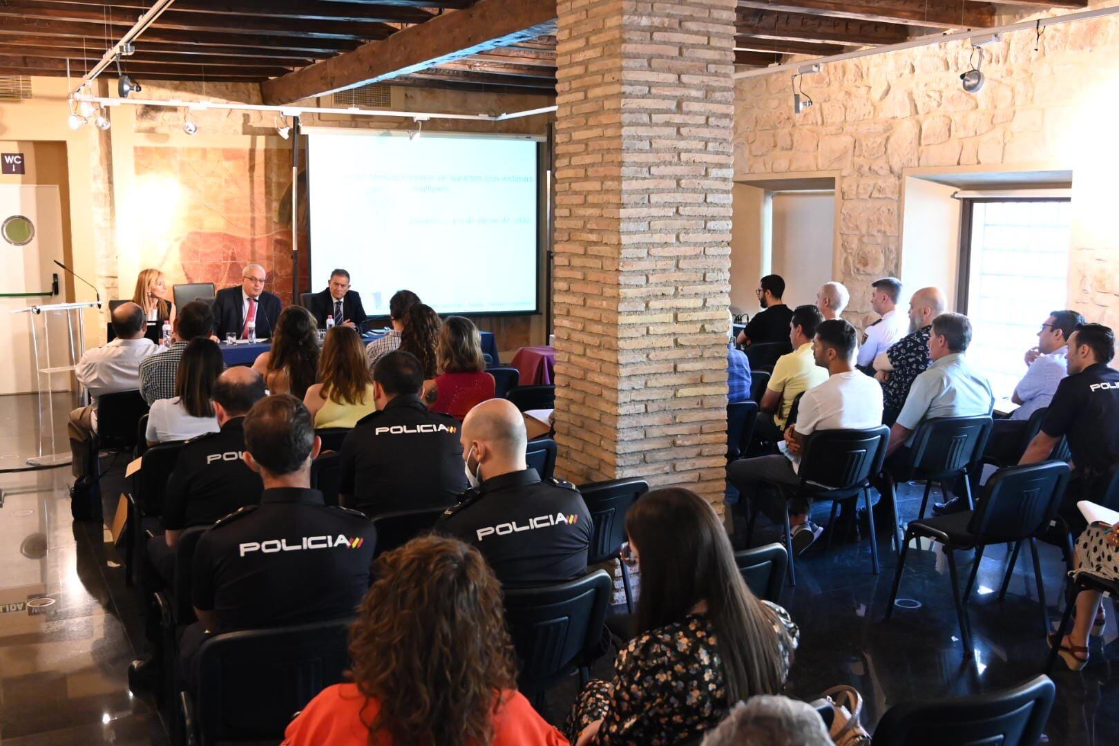 Jornada de médicos forenses en Linares.