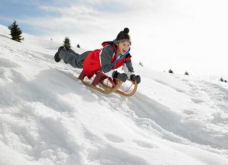 Muchas familias aprovecharán este puente para disfrutar por primera vez de unas vacaciones en la nieve.