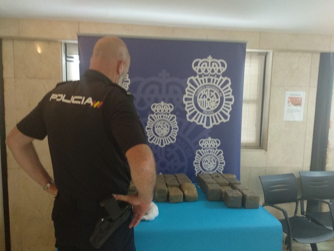 La Policía Nacional se ha incautado de 27 kilos de hachis en el marco de la &quot;Operación Coyote&quot;