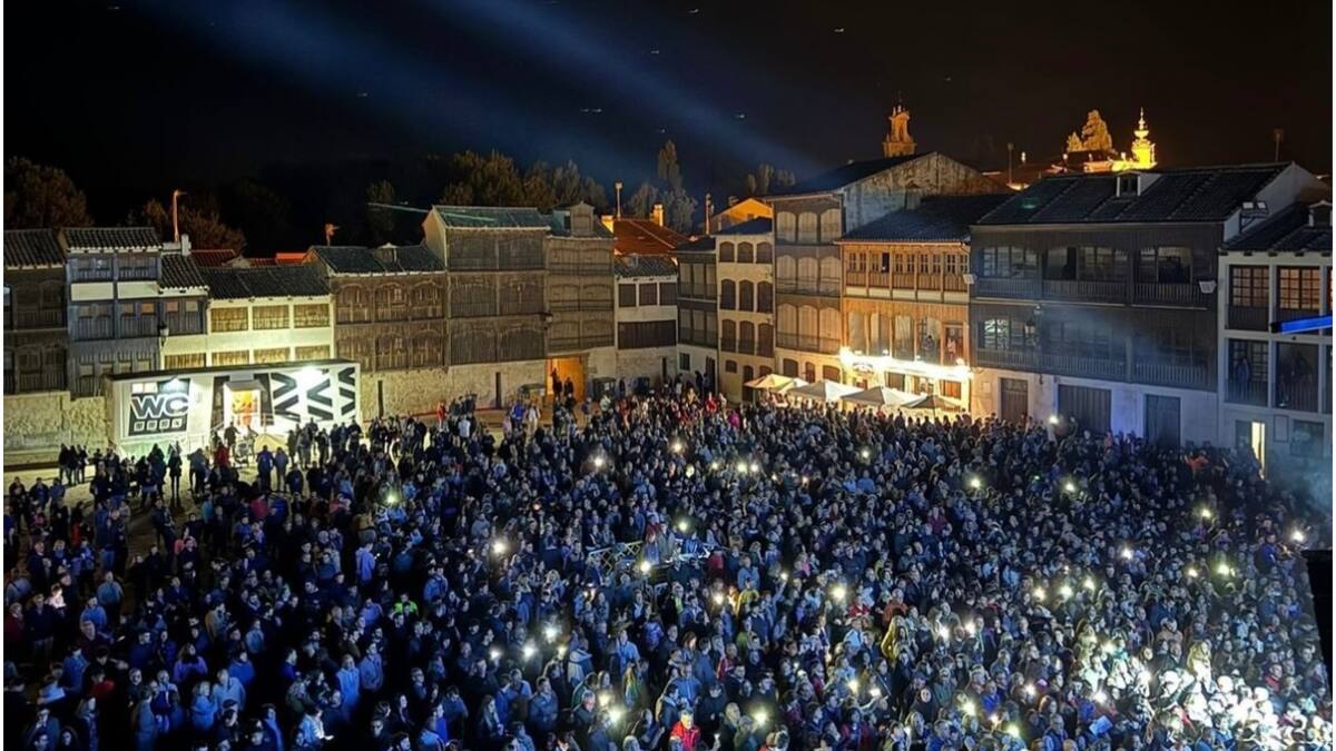 El festival Milla del Oro del Vino se consagra en Peñafiel como previa de la fiesta de la vendimia