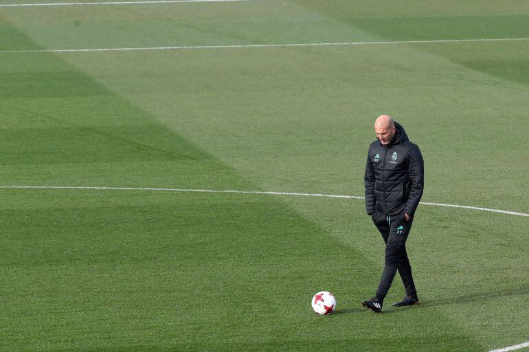 Zidane, durante un entrenamiento del Real Madrid