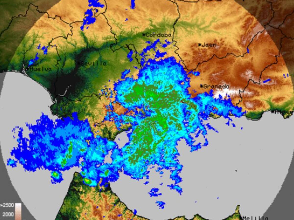 Los frentes están dejando abundante lluvia en Granada