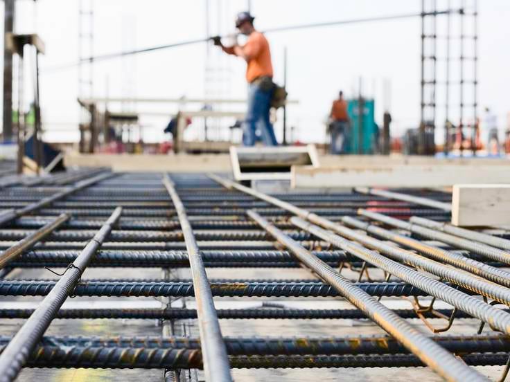 Trabajador de la construcción en una obra