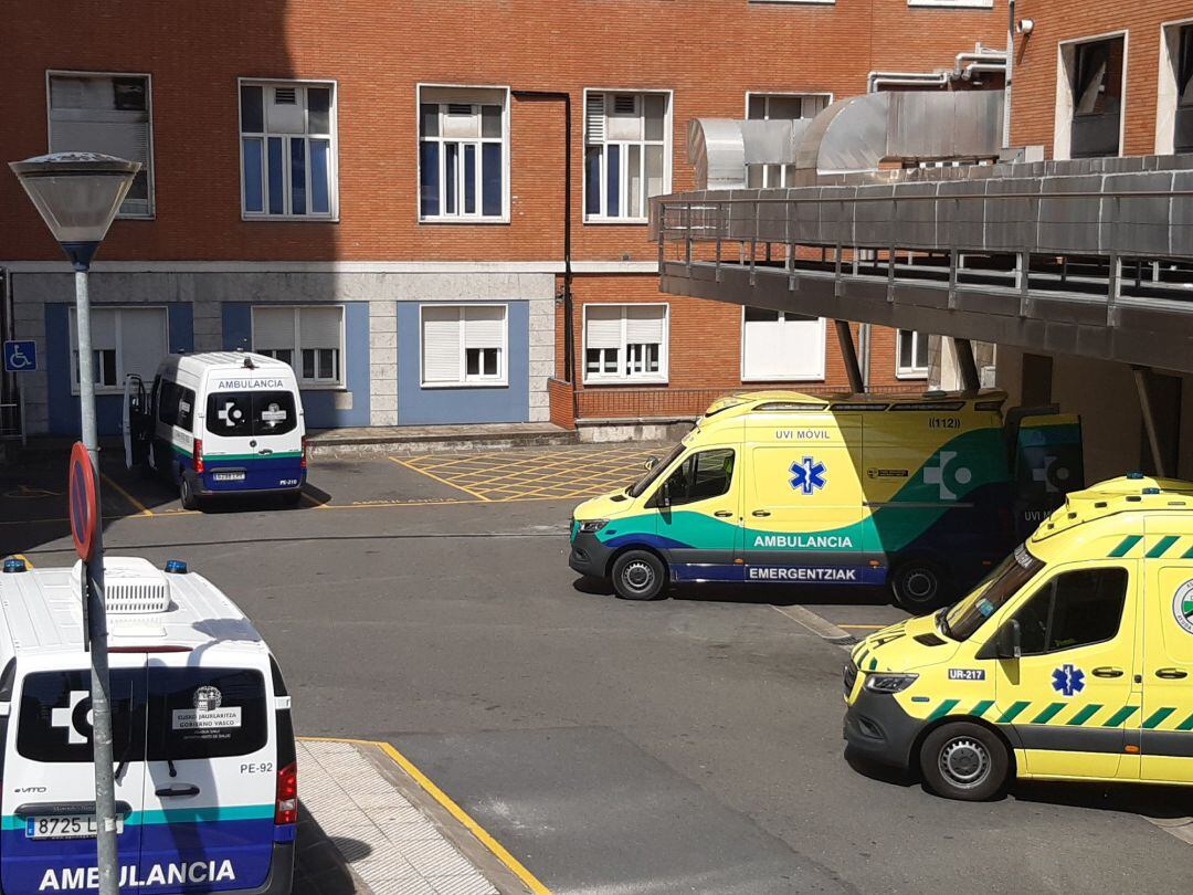 Archivo - Hospital de Cruces, en Barakaldo (Bizkaia)