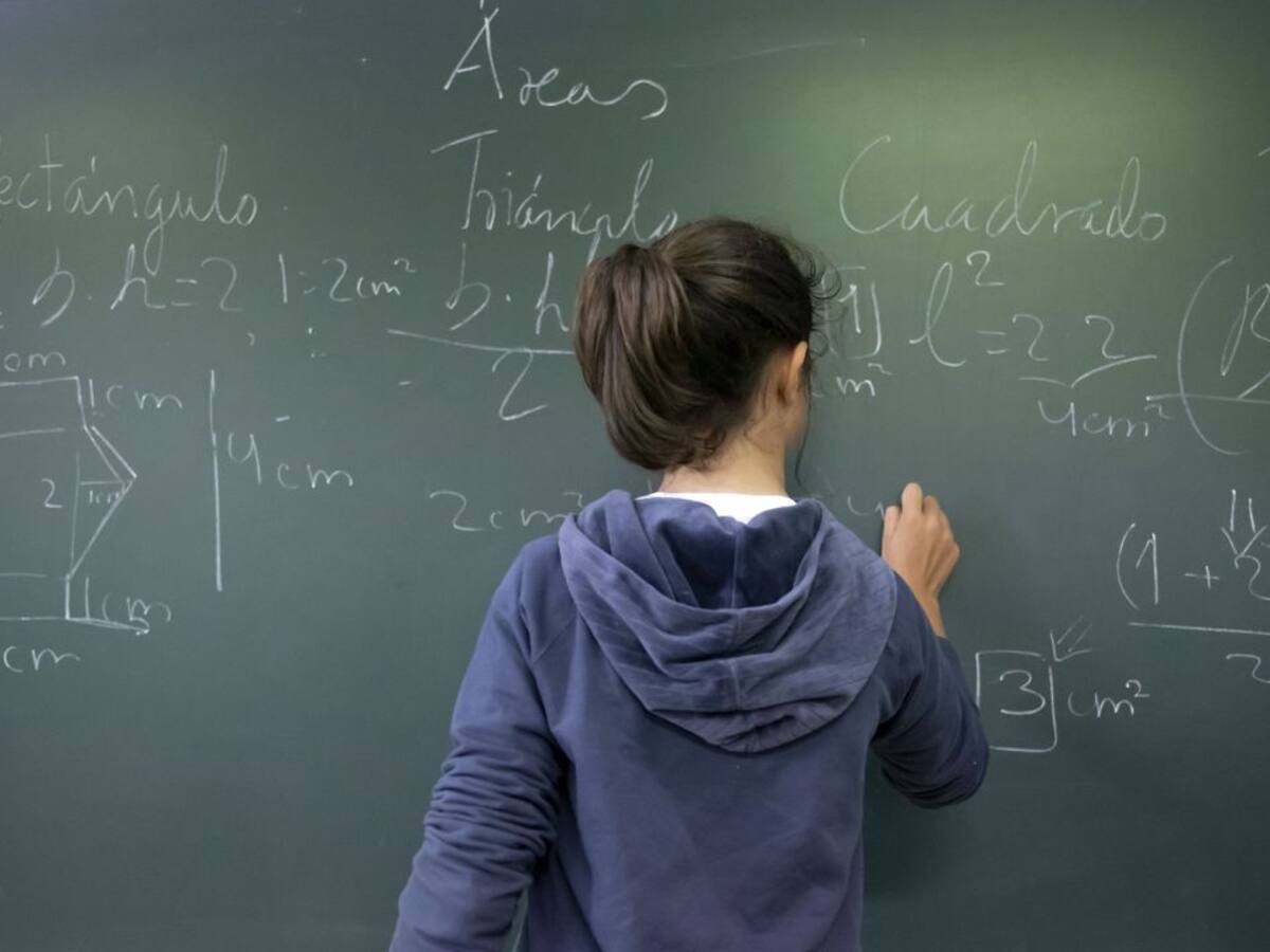 "Una oportunidad perdida para bajar las ratios": los directores de los centros afean los recortes de la Xunta en este inicio de curso escolar