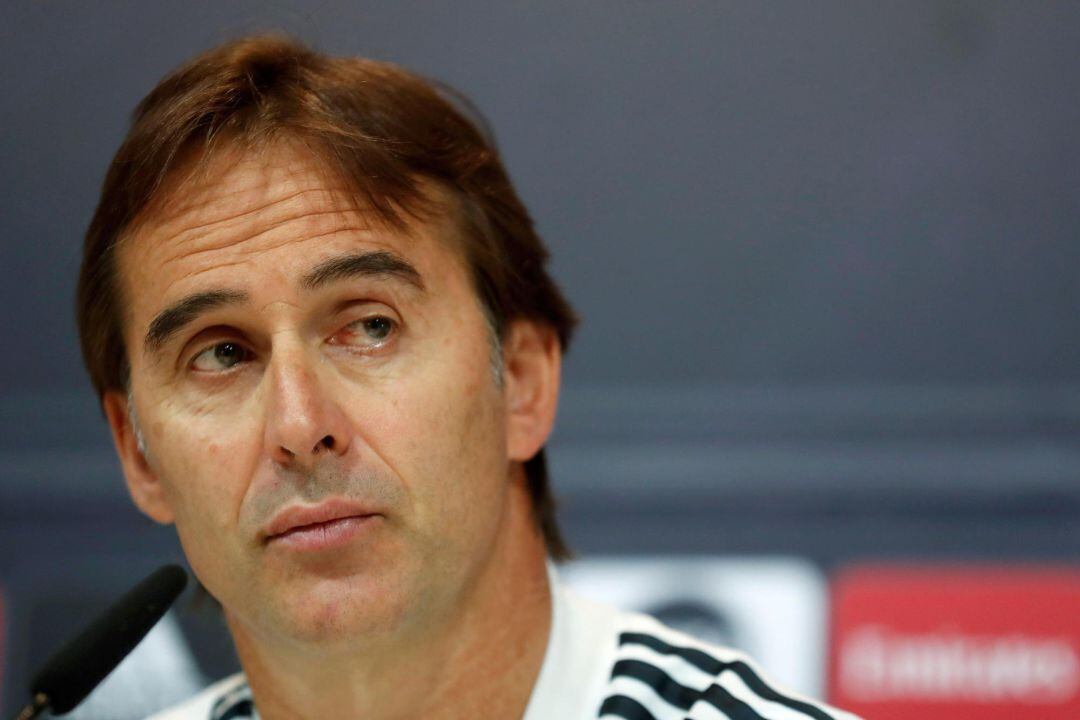 El entrenador del Real Madrid, Julen Lopetegui, durante la rueda de prensa en la Ciudad Real Madrid.