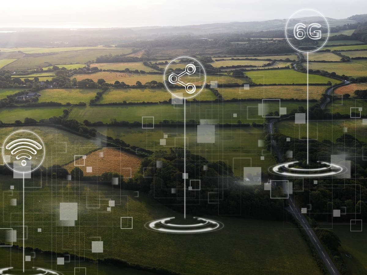 Conectar los hogares y la empresa navarra desde la cercanía: la apuesta de WÏKAI frente a los grandes operadores