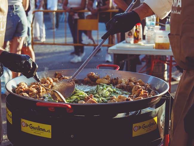 La fiesta gastronómica «Menja’t Sollana» alcanza su X edición con tapas, talleres y espectáculos para todos los públicos