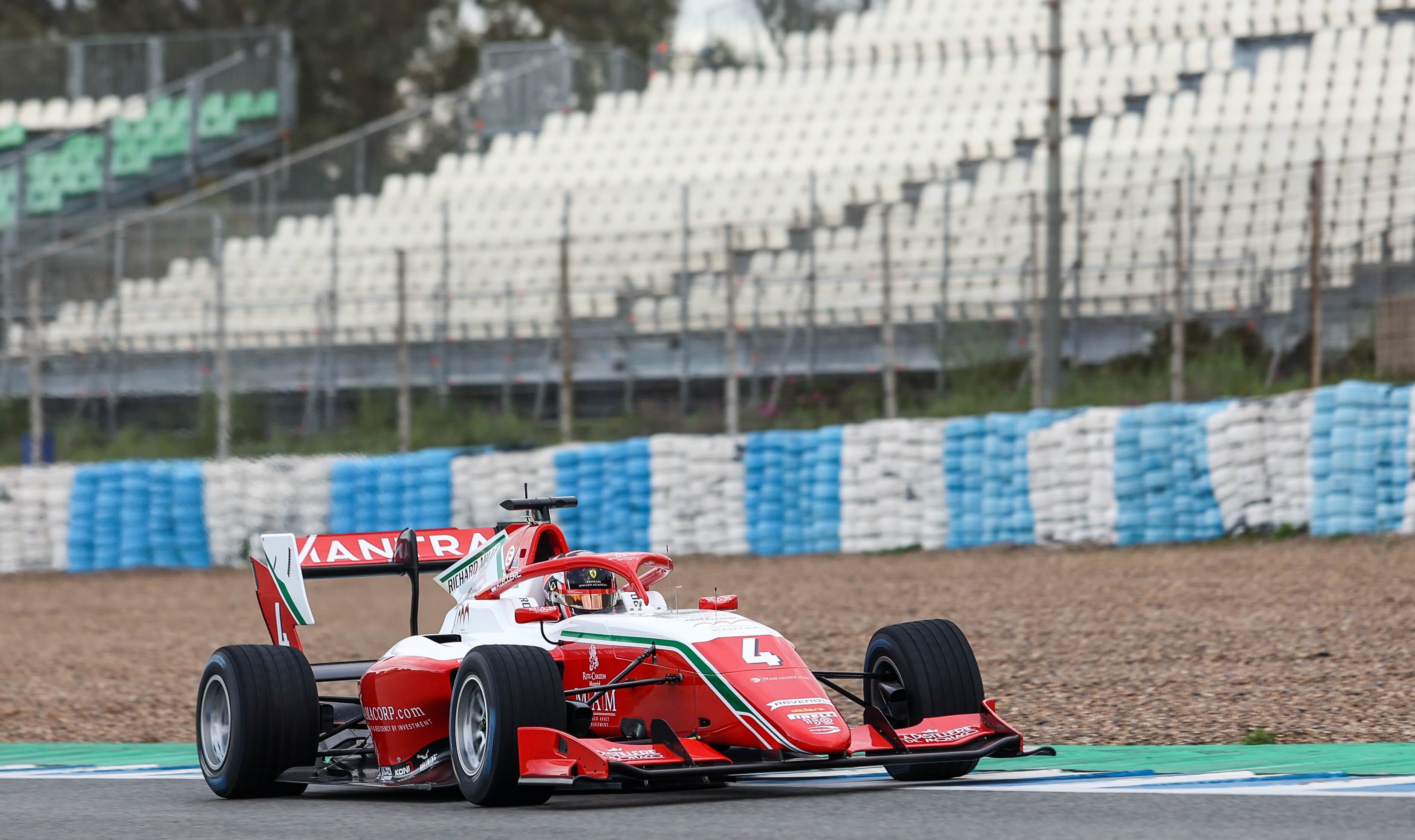 Leclerc durante los test del domingo