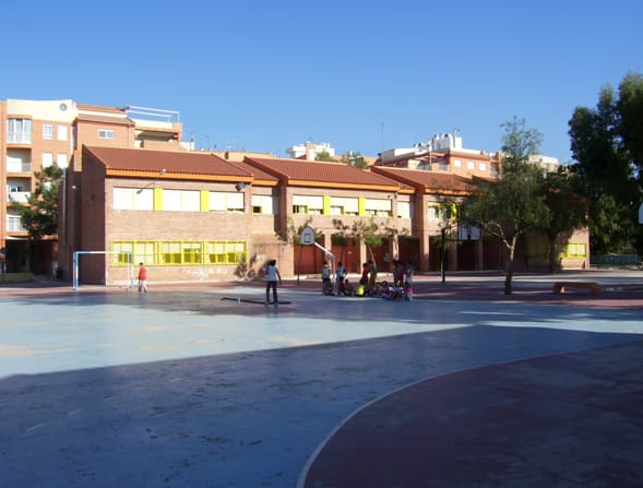 Las pistas deportivas de los centros educativos públicos de Alcantarilla abrirán en horario extraescolar