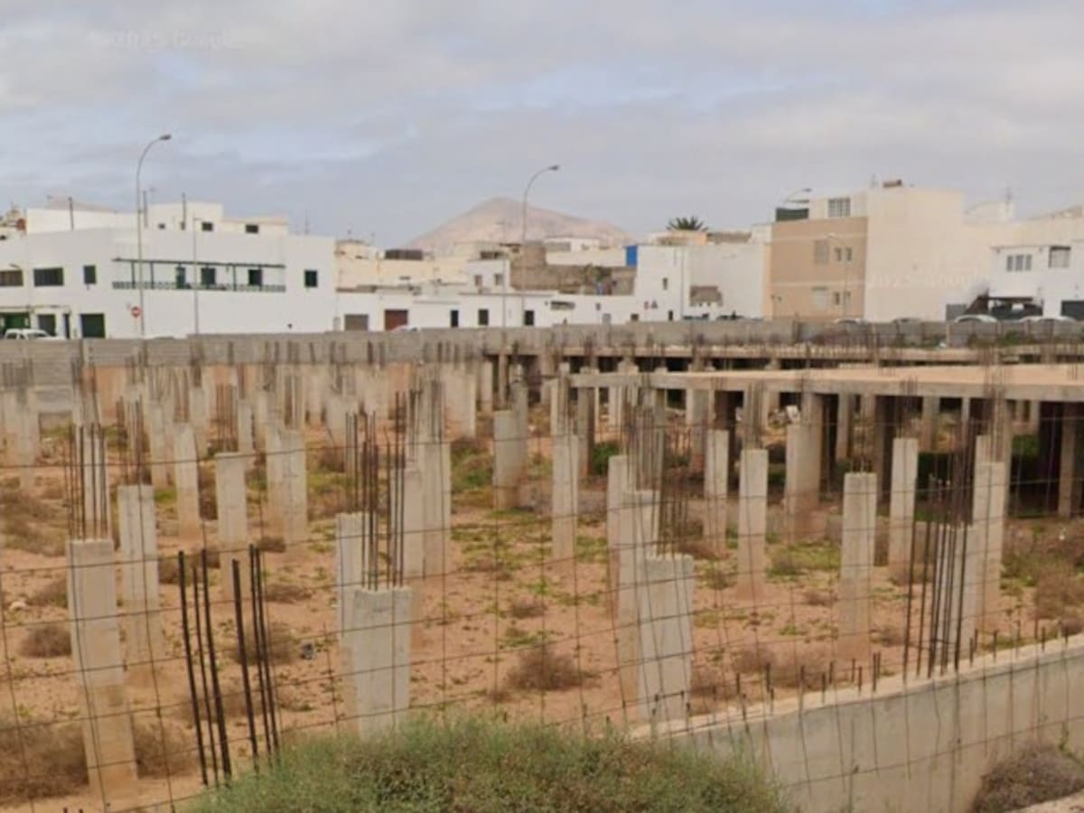 Investigan a dos hombres por su relación con la muerte de una joven por sobredosis en Lanzarote