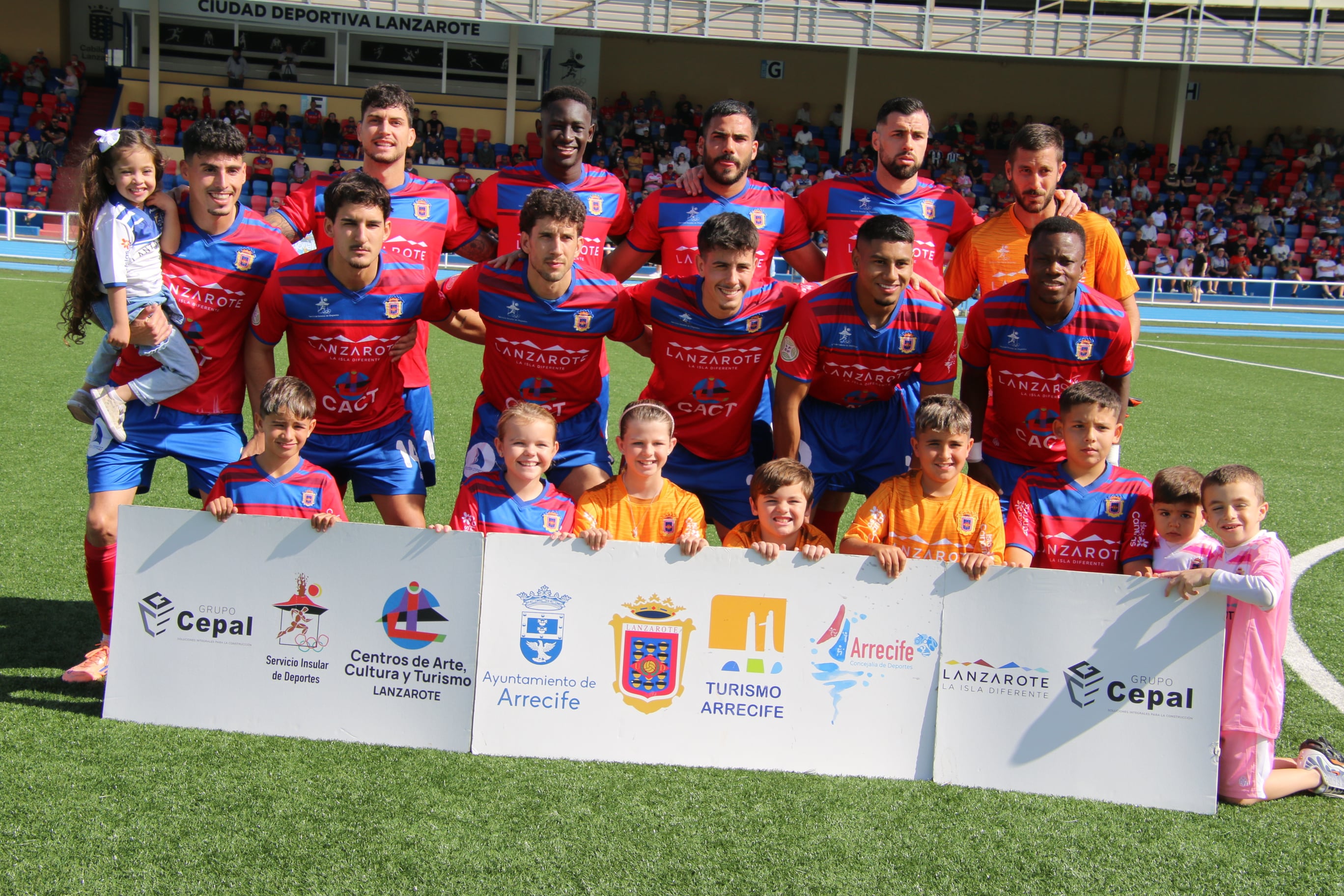 Equipo inicial de la UD Lanzarote frente a la SD Tenisca.