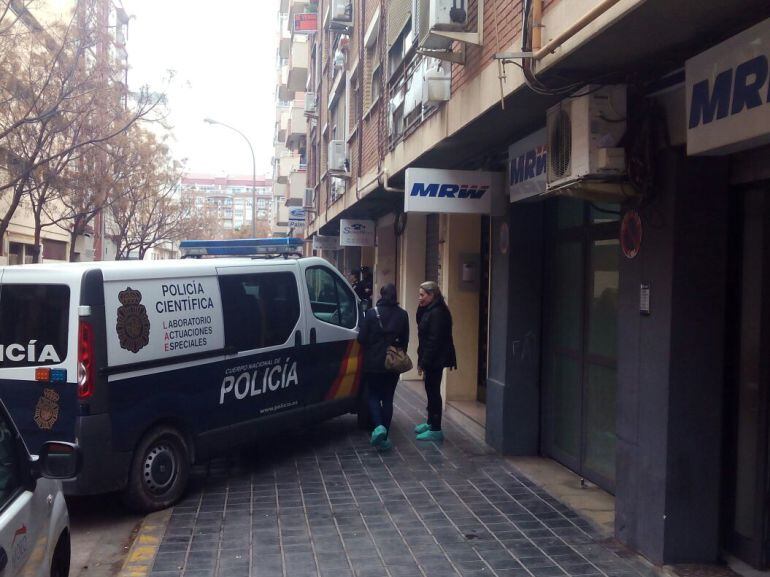 La víctima, de 38 años, ha sido hallada muerta en su casa, el agresor, su pareja, de 47 años, ha sido detenido