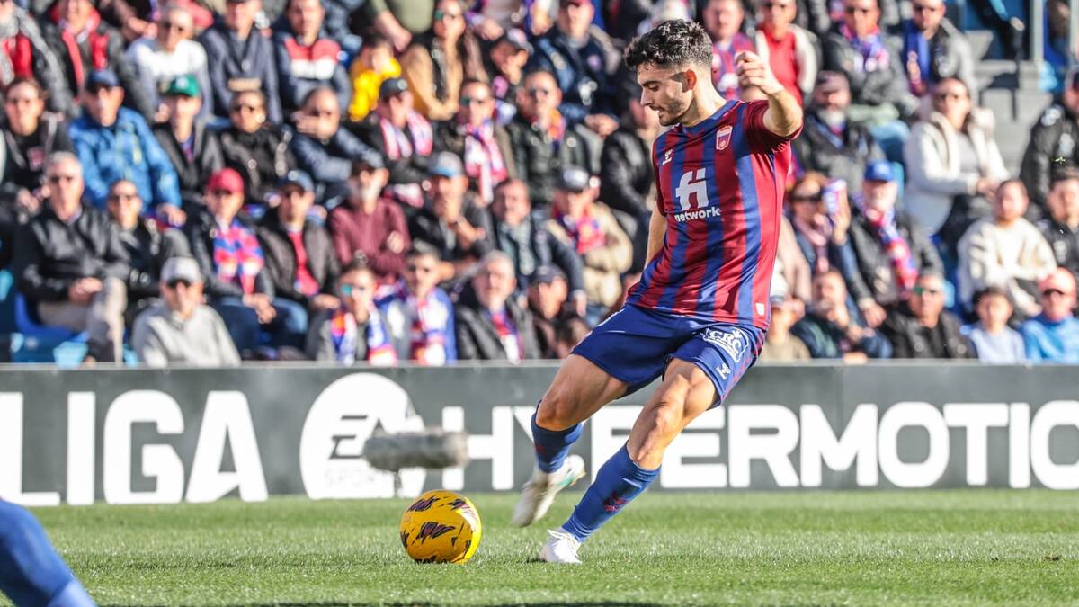 Sergio Ortuño, futbolista del Eldense, antes de visitar al Tenerife