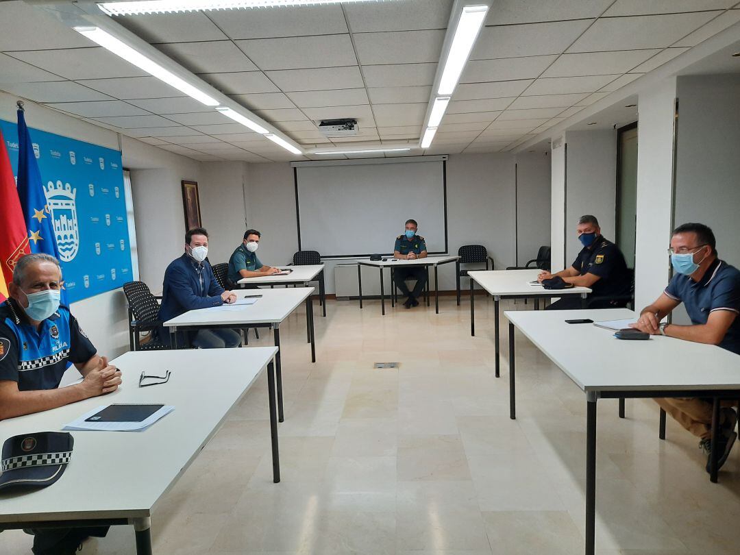 Reunión de los mandos de las distintas policías en el Ayuntamiento de Tudela