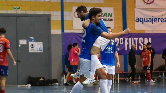 Jugadores celebrando uno de los goles en Guadalcacín