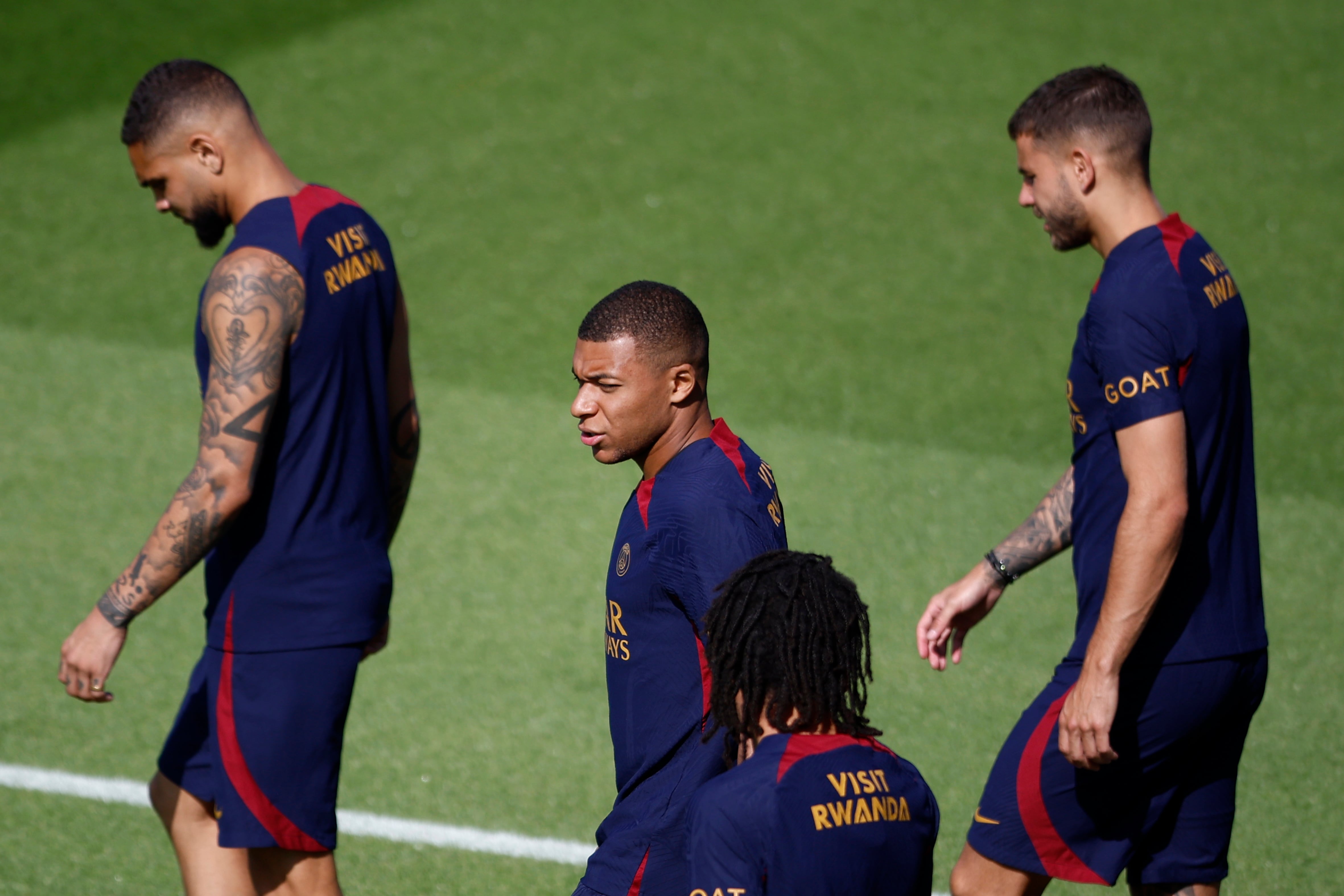 Kylian Mbappé durante un entrenamiento de pretemporada con el PSG