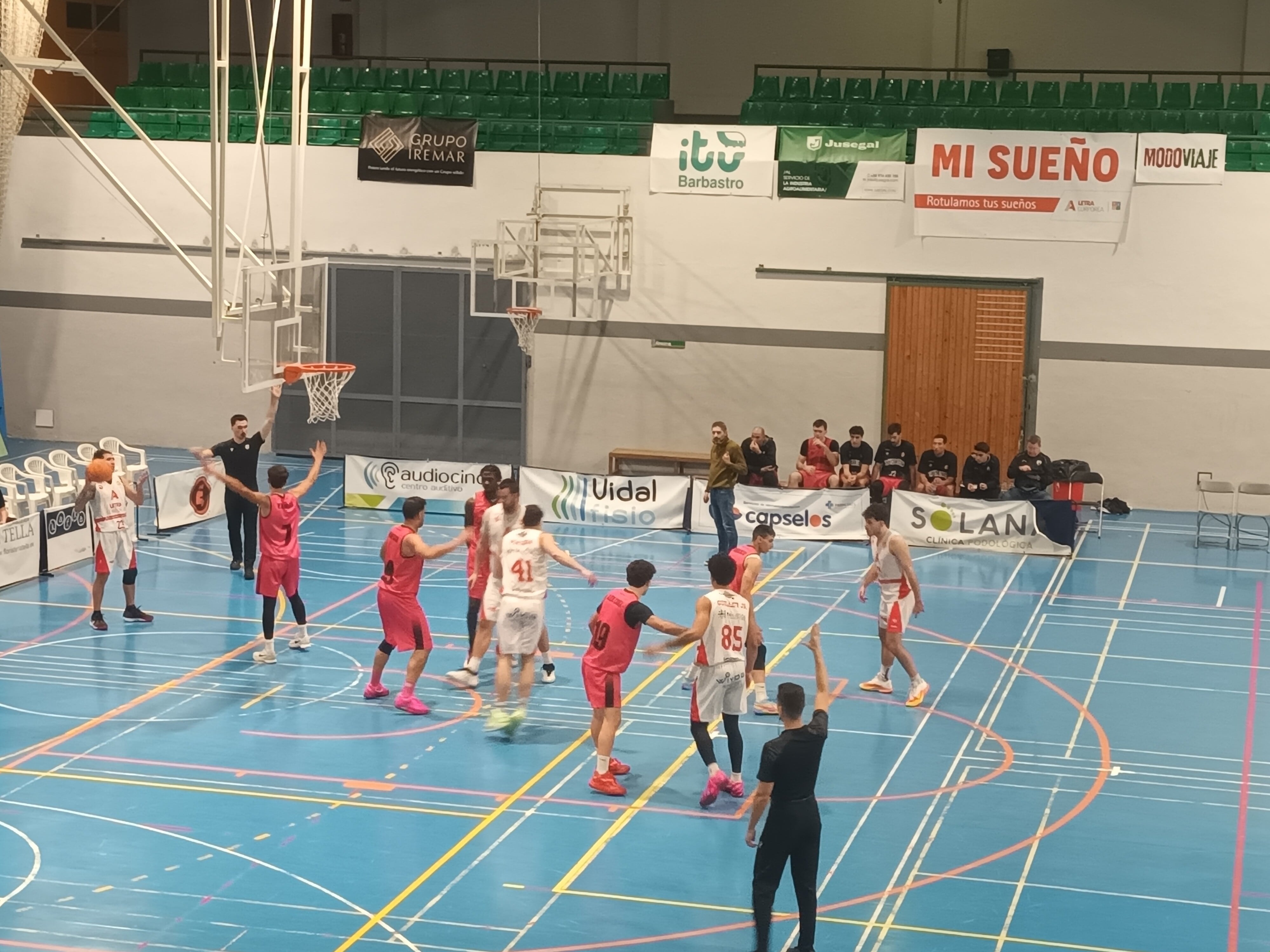 Letra Corpórea Barbastro venció a uno de los equipos potentes de la categoría, Tibu-ron Castelldefels