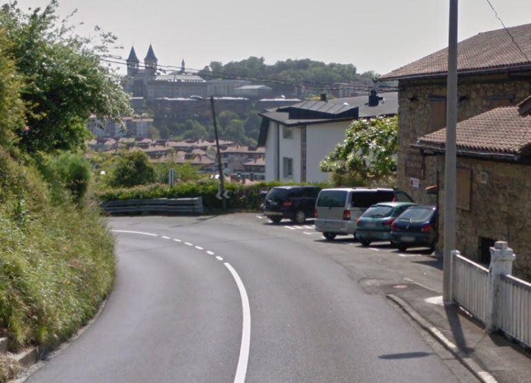 Imagen de archivo de la zona de la carretera de Igeldo donde se ha registrado uno de los desprendimientos. 