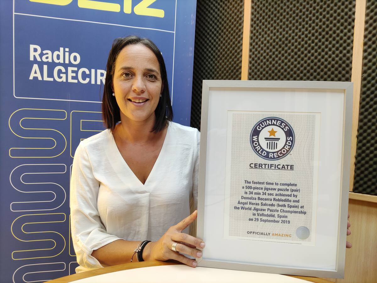Demelza Becerra, la algecireña campeona del mundo de puzles