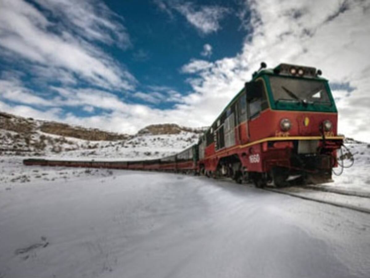 El PSOE asegura que el Expreso de La Robla volverá a funcionar este año tras arreglar los daños del incendio