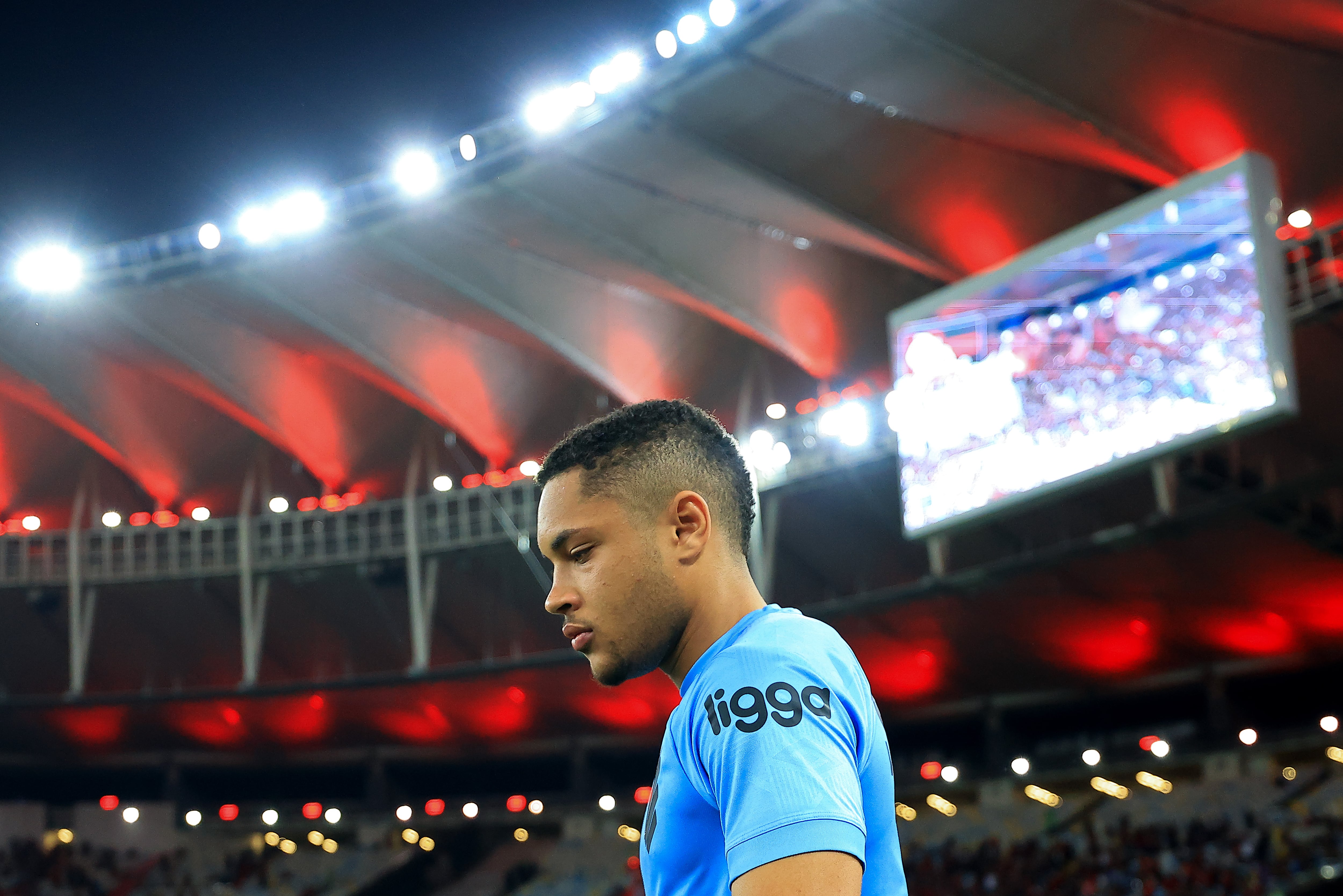 Vitor Roque, nuevo jugador del FC Barcelona, durante un partido con el Athletico Paranaense. (Photo by Buda Mendes/Getty Images)