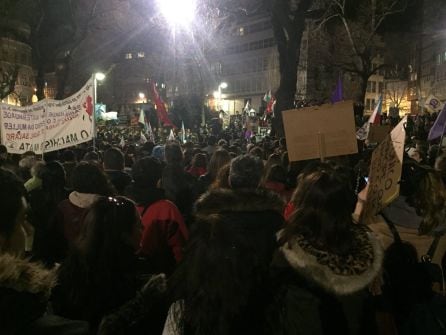 Concentración en la plaza de España