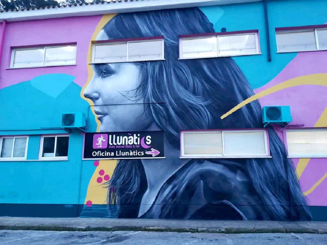 Edificio de Juventud, donde se realizará la vacunación del personal de los centros educativos.