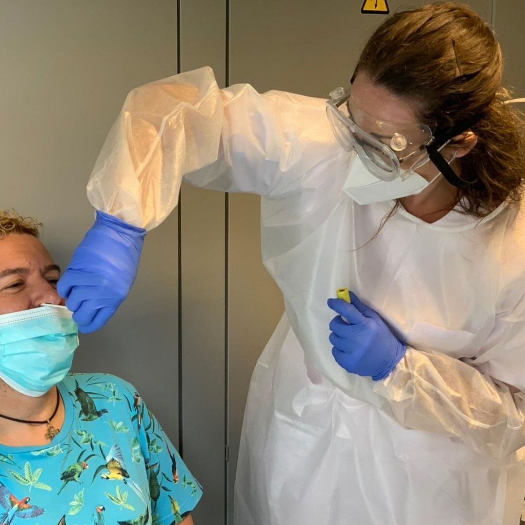 Realización de prueba diagnóstica para la detección de Covid-19.