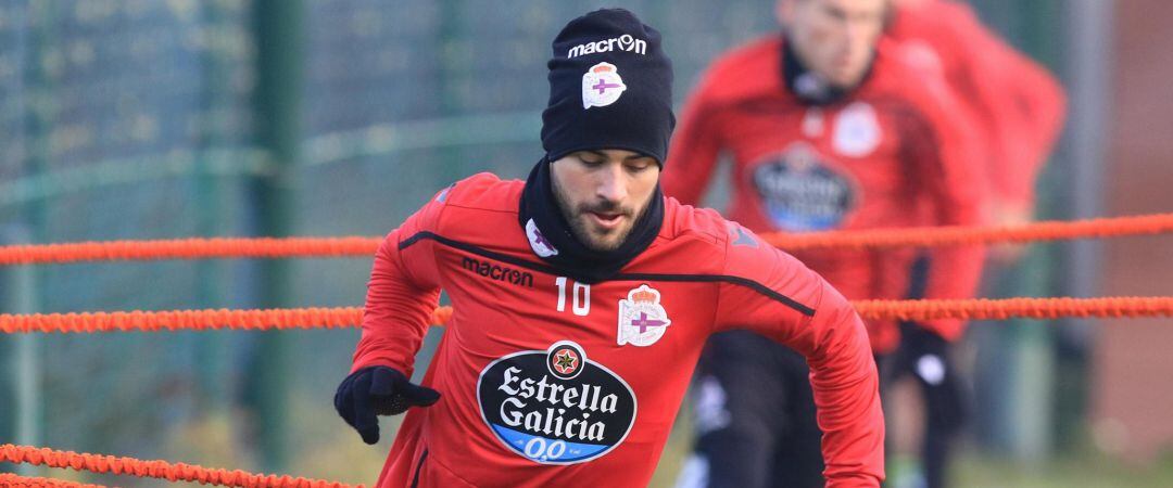 Carles Gil durante un entrenamiento