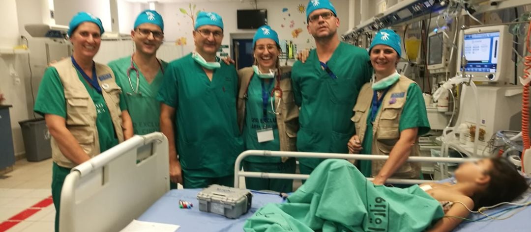 Un equipo de seis profesionales del Complejo Hospitalario de A Coruña participa en una misión humanitaria en Palestina