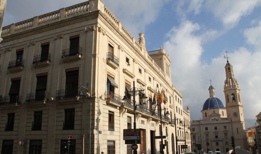 El Ayuntamiento de Alcoy contratará a alrededor de 50 desempleados con una ayuda de la Generalitat de más de 533.000 euros