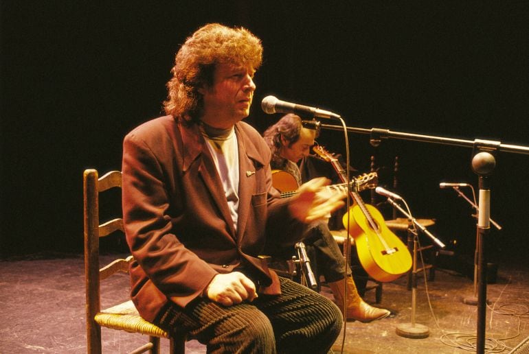 Enrique Morente durante una actuación junto a Pepe Habichuela