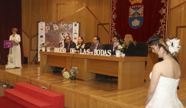 Presentación de la iniciativa en el centro cívico Las Dehesillas