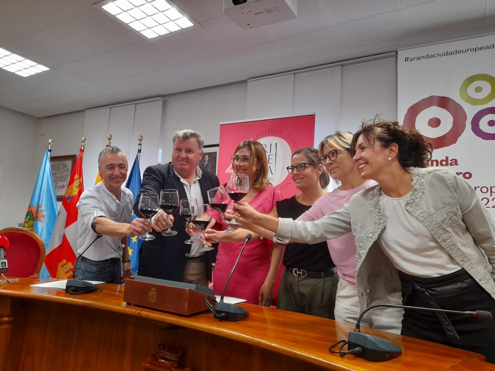 Brindis de presentación de la V Fiesta de la Vendimia