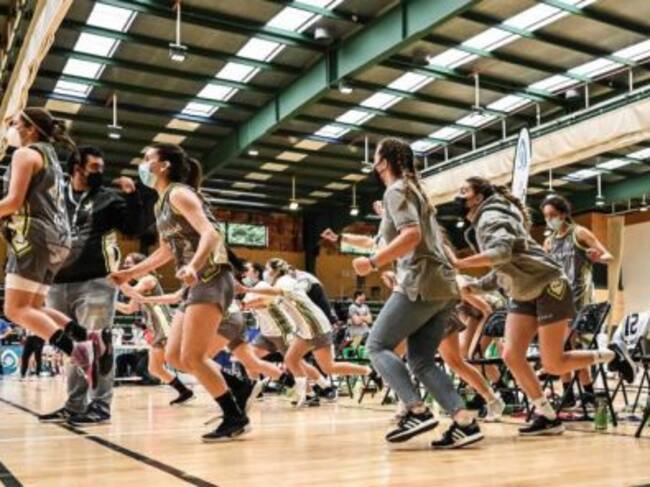 Las jugadoras del DKV Jerez durante un partido