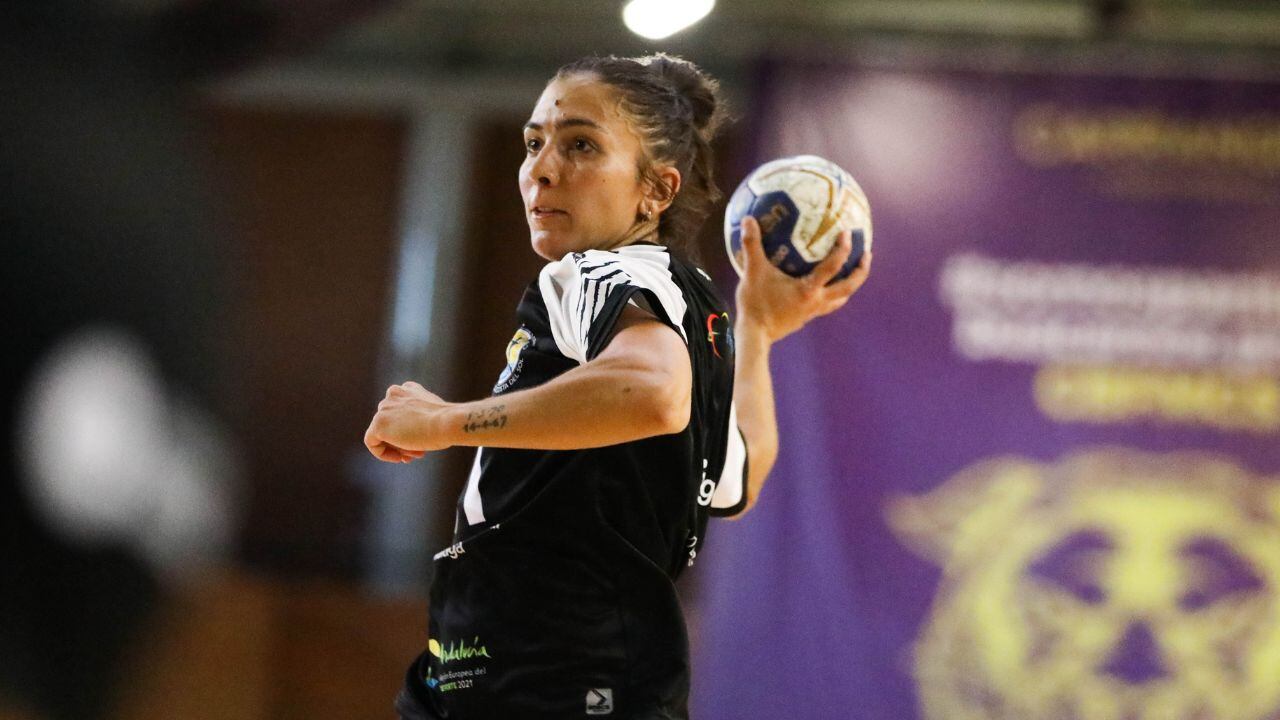 La jugadora del Costa del Sol Málaga Estela Doiro, regresa a la competición tras varios meses de baja por una lesión