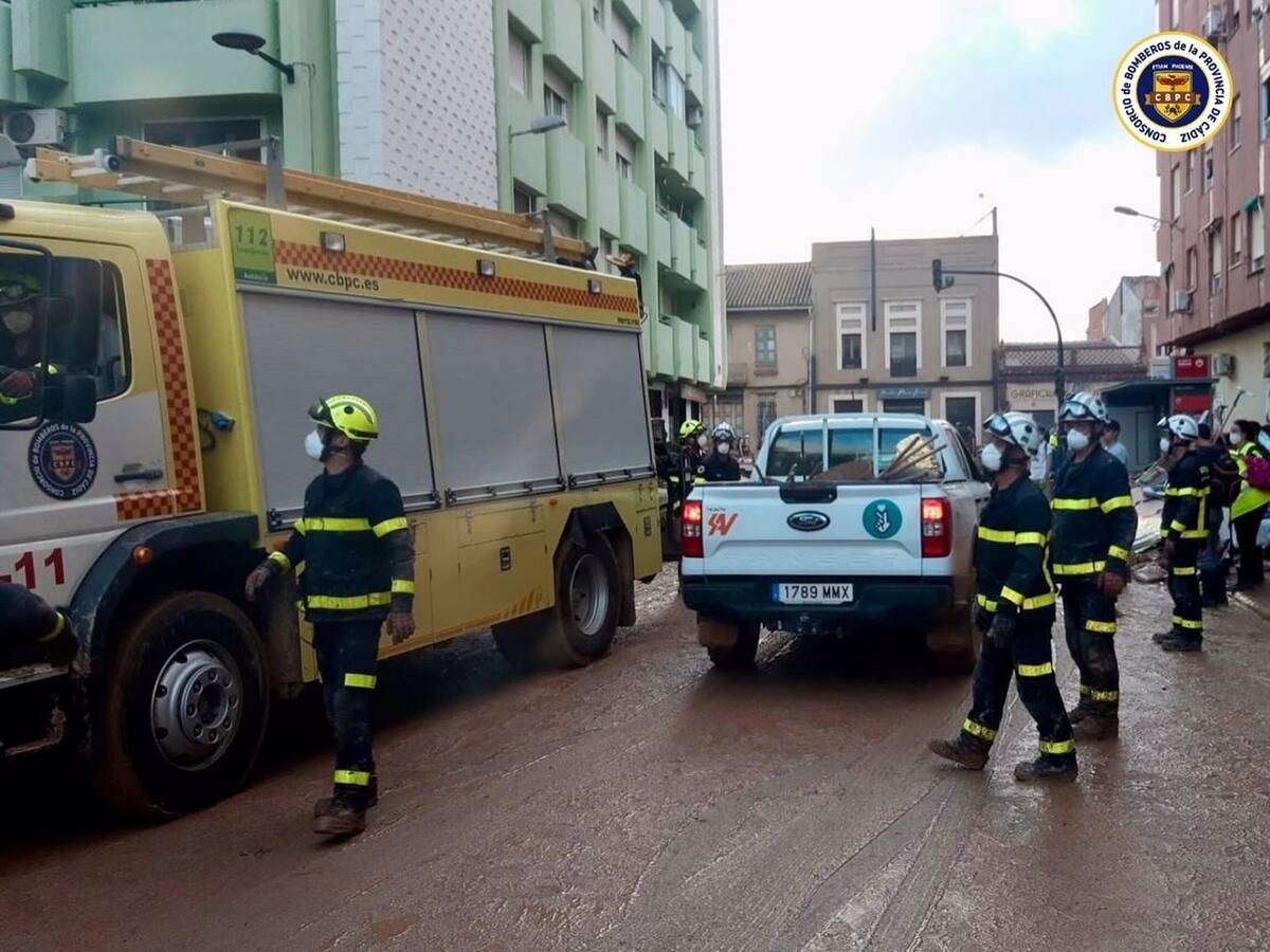 Bomberos de Jerez ya están en Valencia para las tareas de búsqueda y limpieza