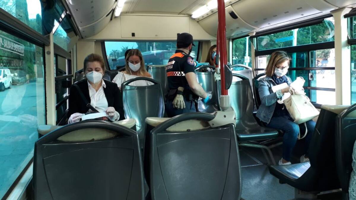 Comienza en Sevilla el reparto de más de medio millón de mascarillas
