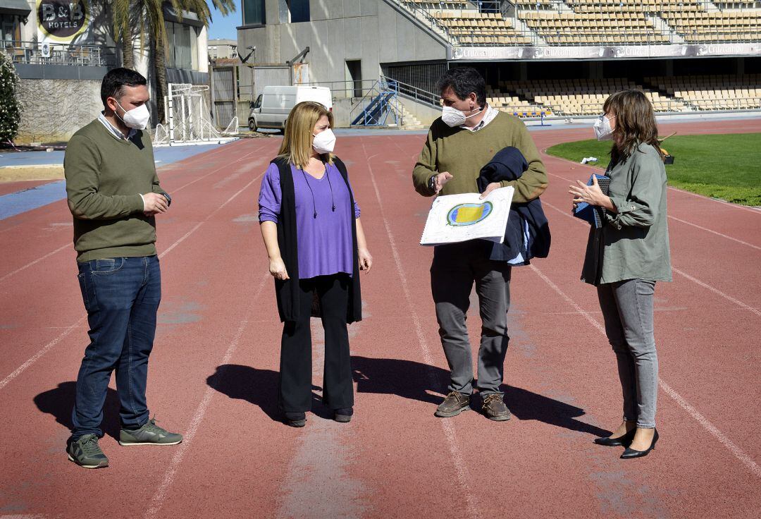 La alcaldesa durante su visita a Chapín