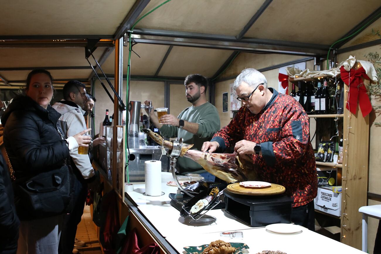 Algunos de los puestos son de hostelería