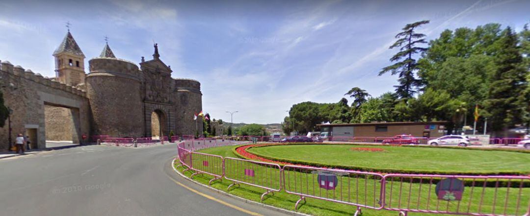 La glorieta de Bisagra estará cortada al tráfico hacia el Paseo de Merchán y la calle Cardenal Tavera al igual que la calle Real del Arrabal. Los autobuses tendrán inicio y fin en Gerardo Lobo