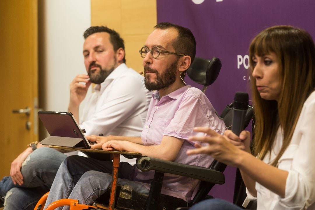 Echenique durante un acto de campaña