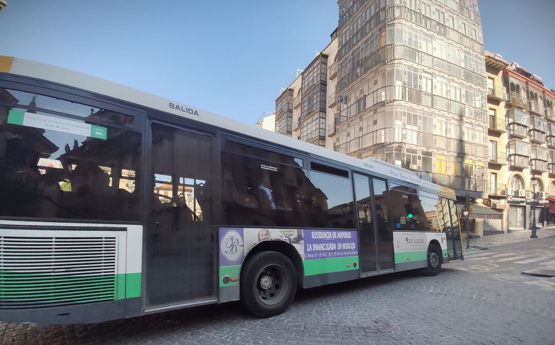 Autobuses Castillo se defiende de las críticas recibidas